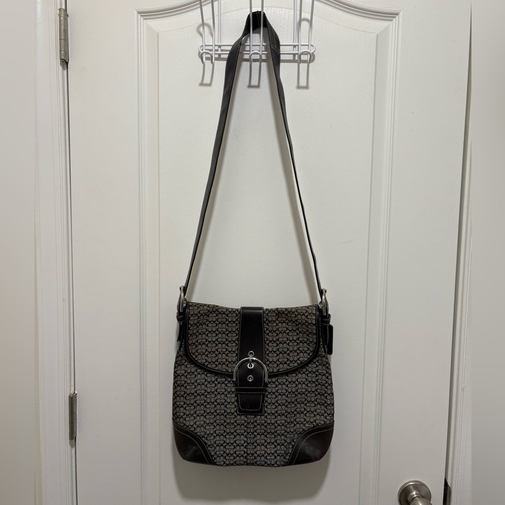 Coach Signature Crossbody/Shoulder Bag in Black/Gray (F3K-6377)